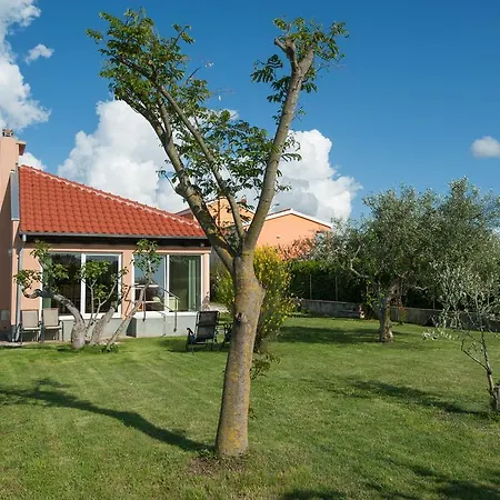 Holiday home Holiday Frankie Paradise *